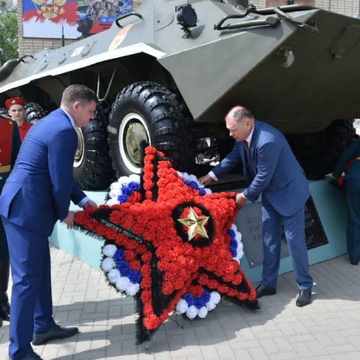 В Ростовской области открыли памятник ветеранам боевых действий - KP.RU