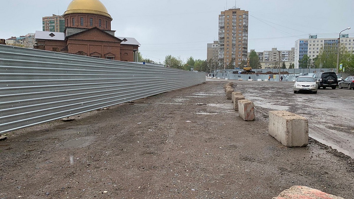 В Уфе уже два года строят огромный Дворец борьбы с колоннами в римском  стиле. Как это место выглядит прямо сейчас - KP.RU