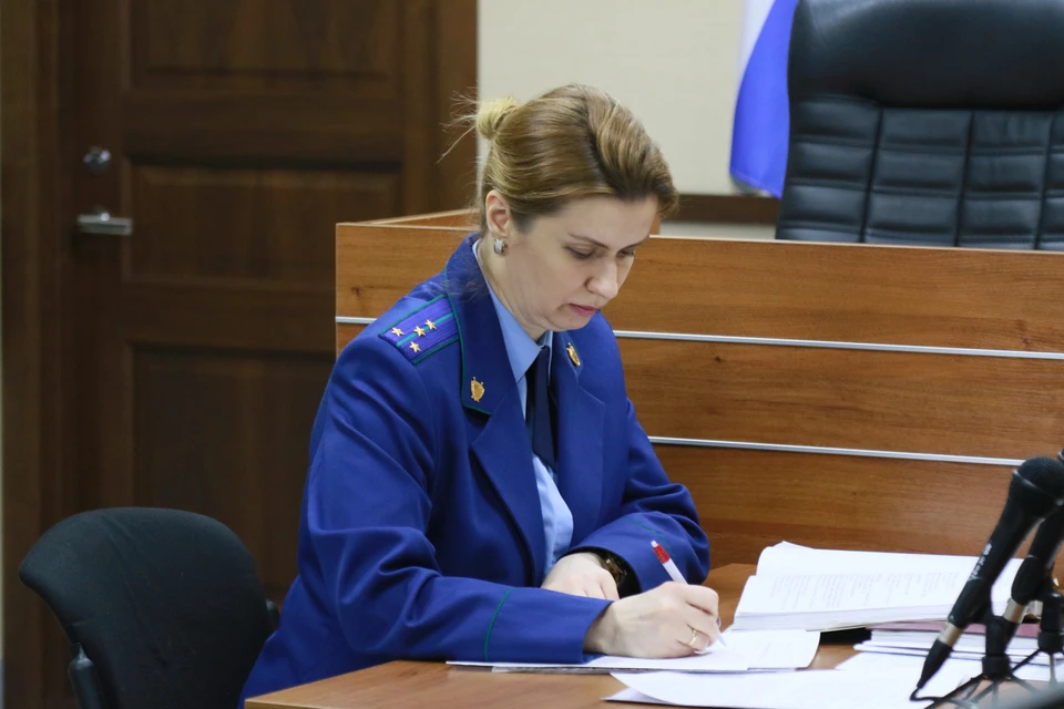 Прокурор района выехал на место