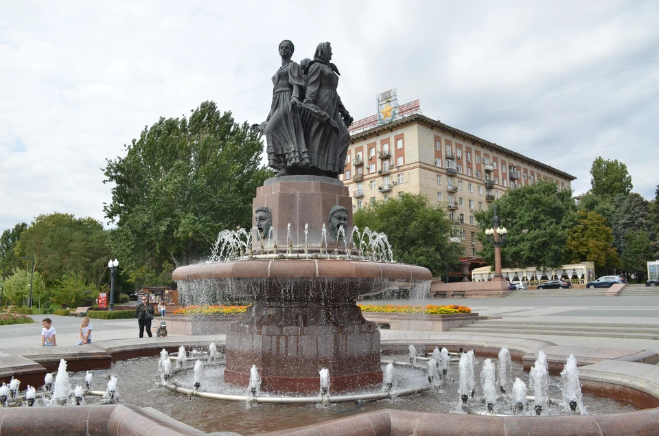 Праздник отметят у фонтана.