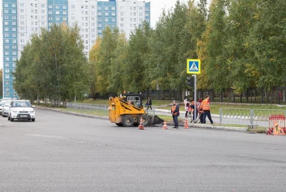 Дорожники Нижневартовска приступили к ямочному ремонту дорог Фото: "Официальный Нижневартовск"