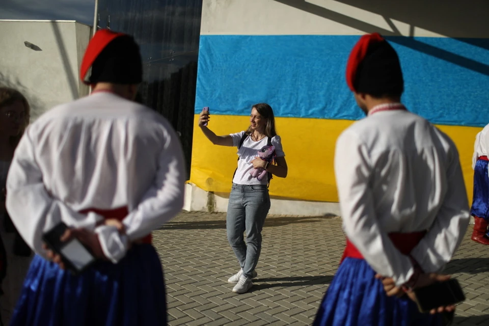 Отношение к украинским беженцам в Европе стало меняться