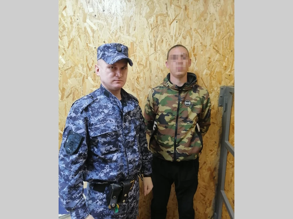 На улице Кальной в Рязани задержали молодого человека, объявленного в федеральный розыск. Фото: пресс-служба регионального УМВД.