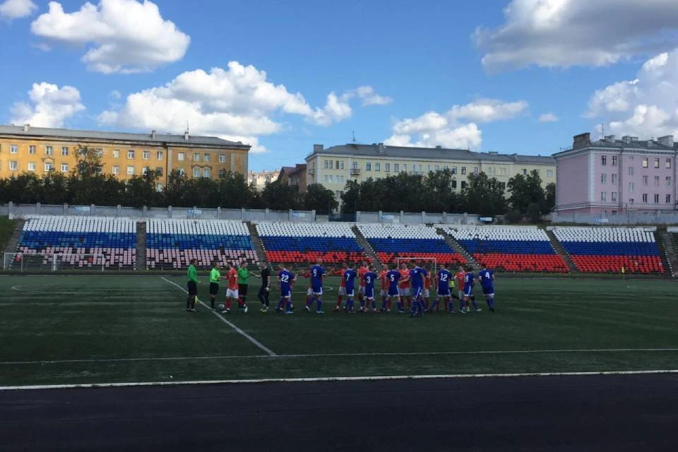 Стадион Профсоюзов хотят передать в областную собственность. Фото: минспорт Мурманской области