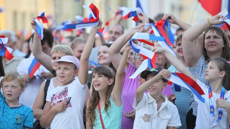 12 июня наша страна отметит главный государственный праздник – День России