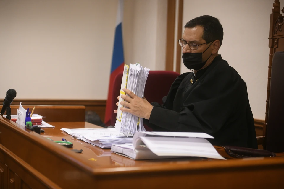 Нож в грудь: в Кузбассе пойдет под суд жительница за убийство сожителя.