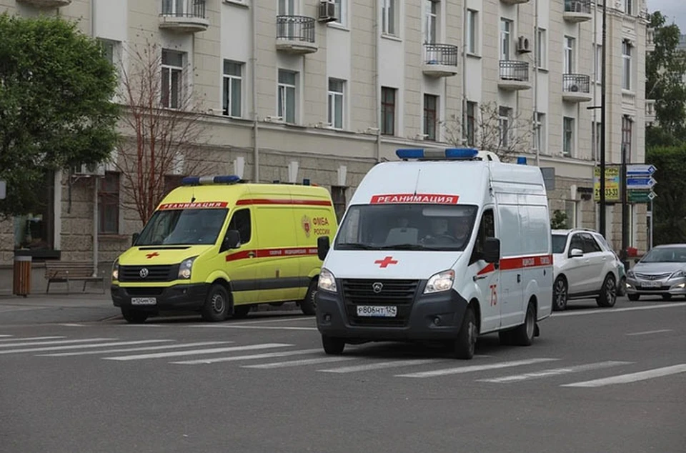 Двое пьяных нижегородцев напали на машину скорой помощи.