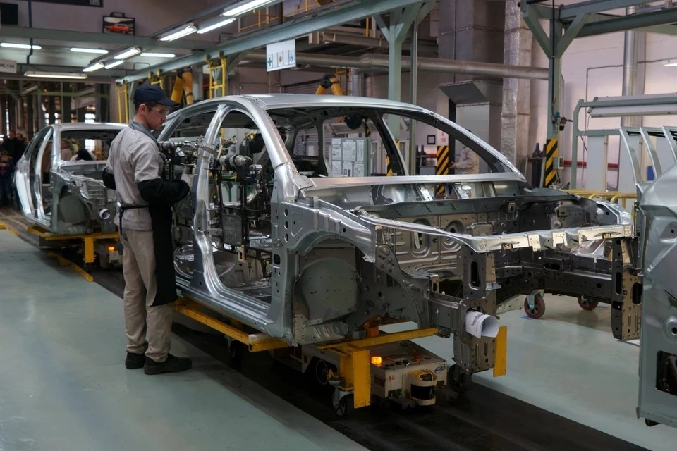 «АвтоВАЗ» возобновил производство машин в Тольятти