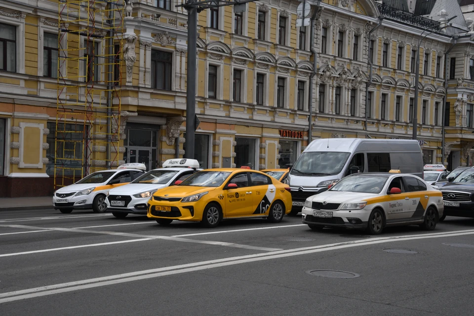 Подросток возвращался из летнего лагеря.