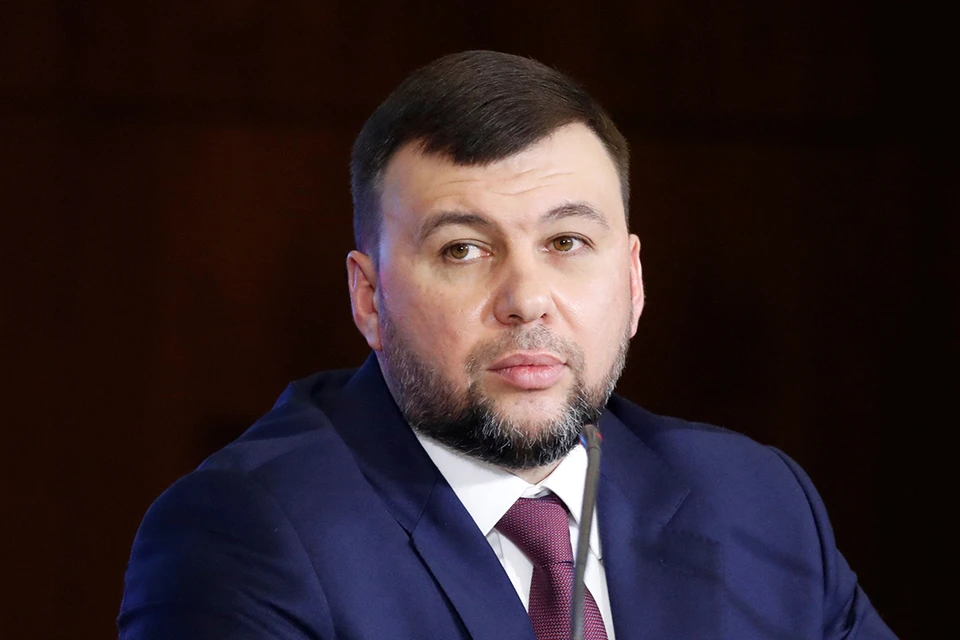 Пушилин назвал нелепым фейком заявление Зеленского о краже Россией мариупольских троллейбусов.