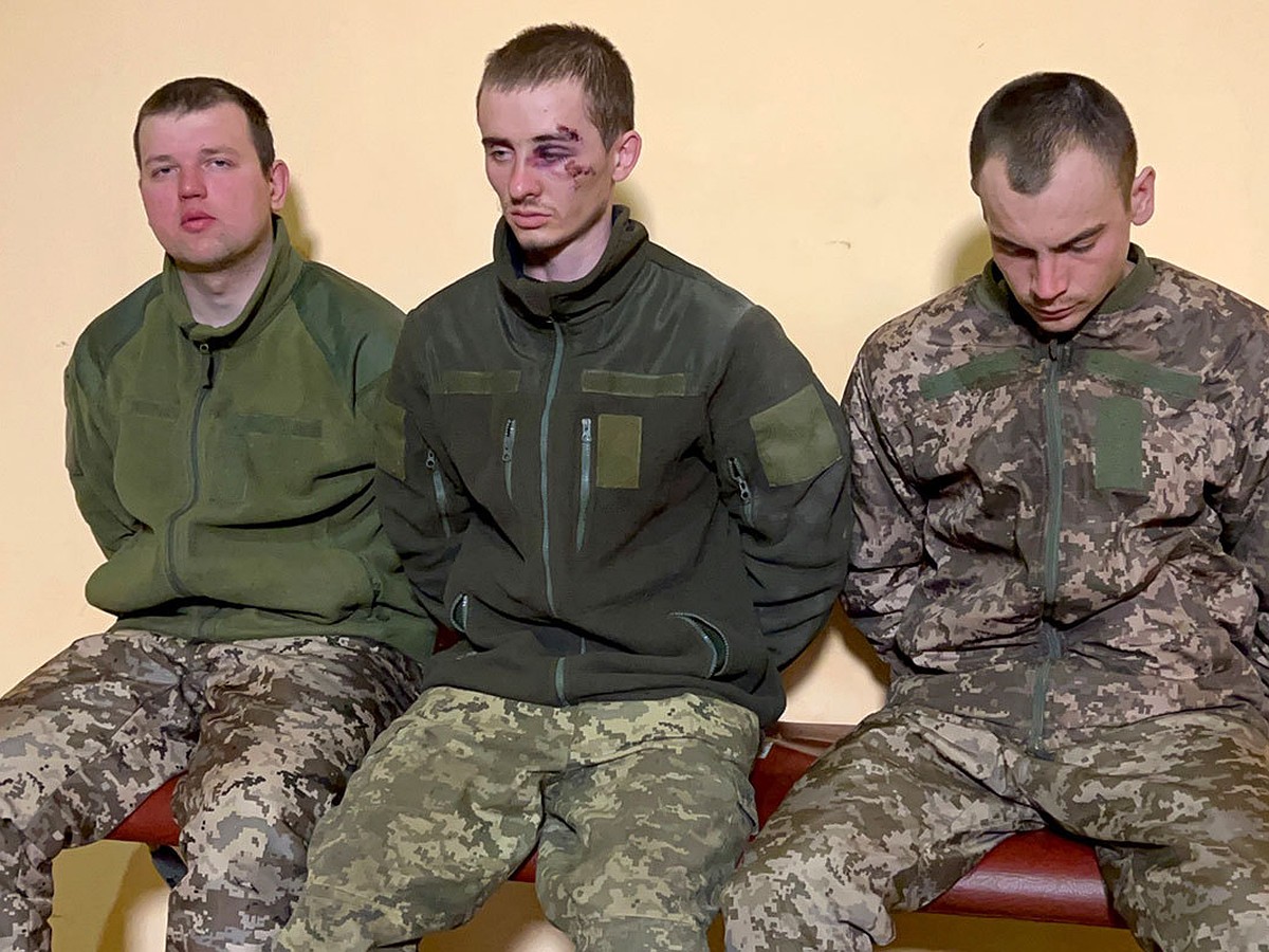 Плен вс рф. Пленные украинские военные. Пленные руссете ГП Украине. Российские пленные на Украине 2022.