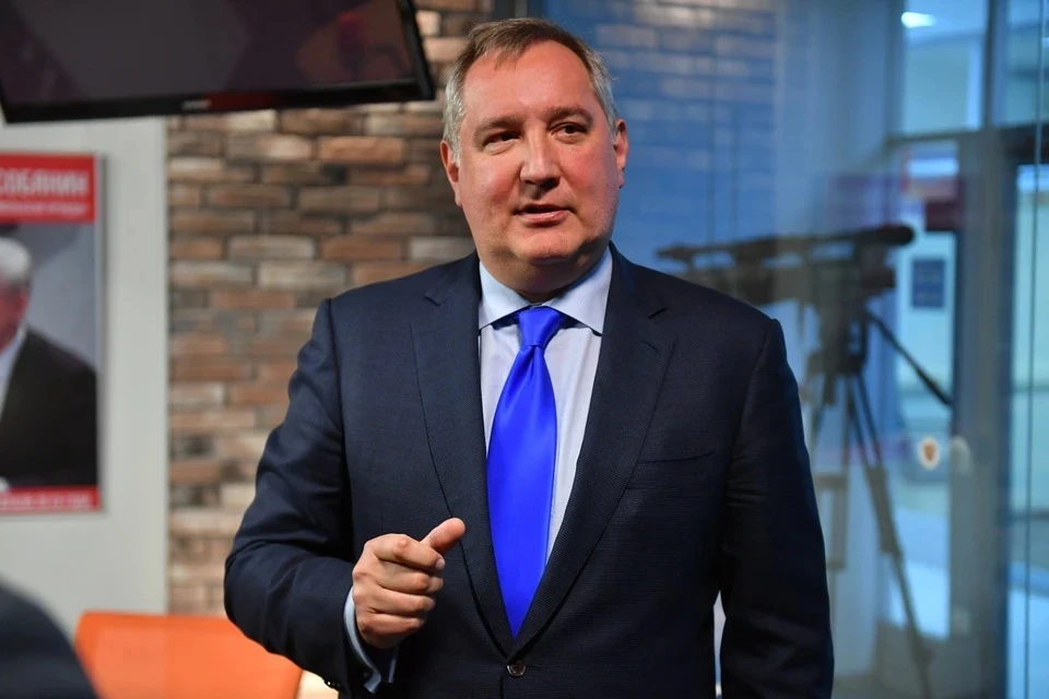 Рогозин высмеял идею переименовать улицу Юрия Гагарина в Киеве в честь Нила Армстронга