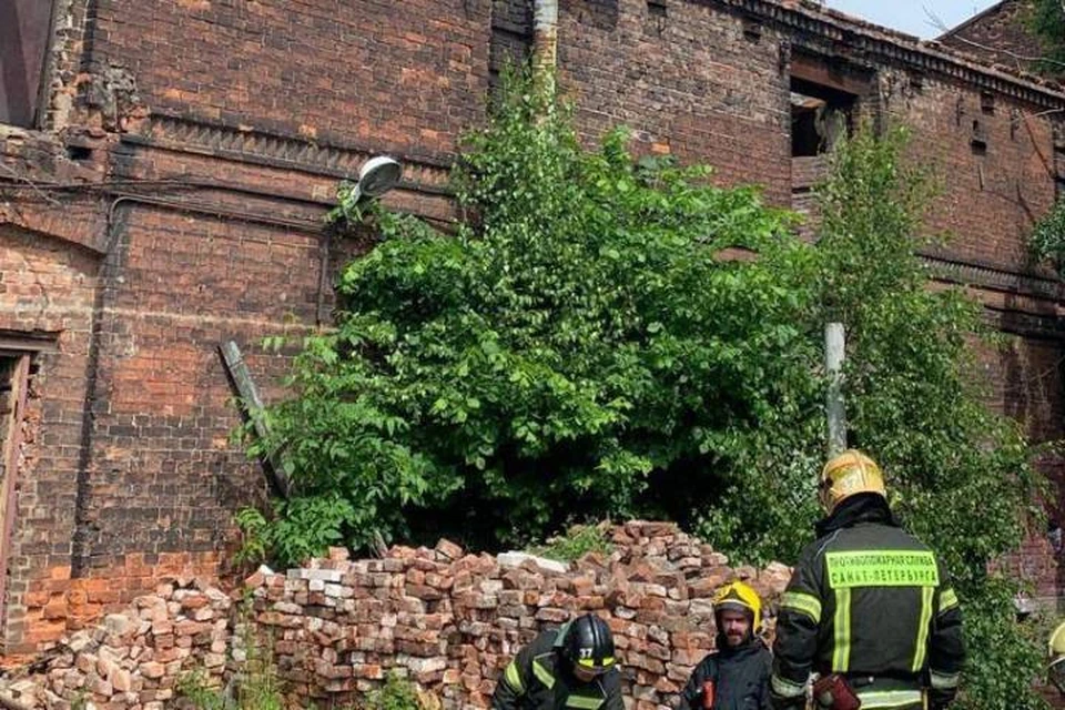 Спасатели потушили пожар на Синопской набережной в Петербурге / Фото: Администрация Центрального района