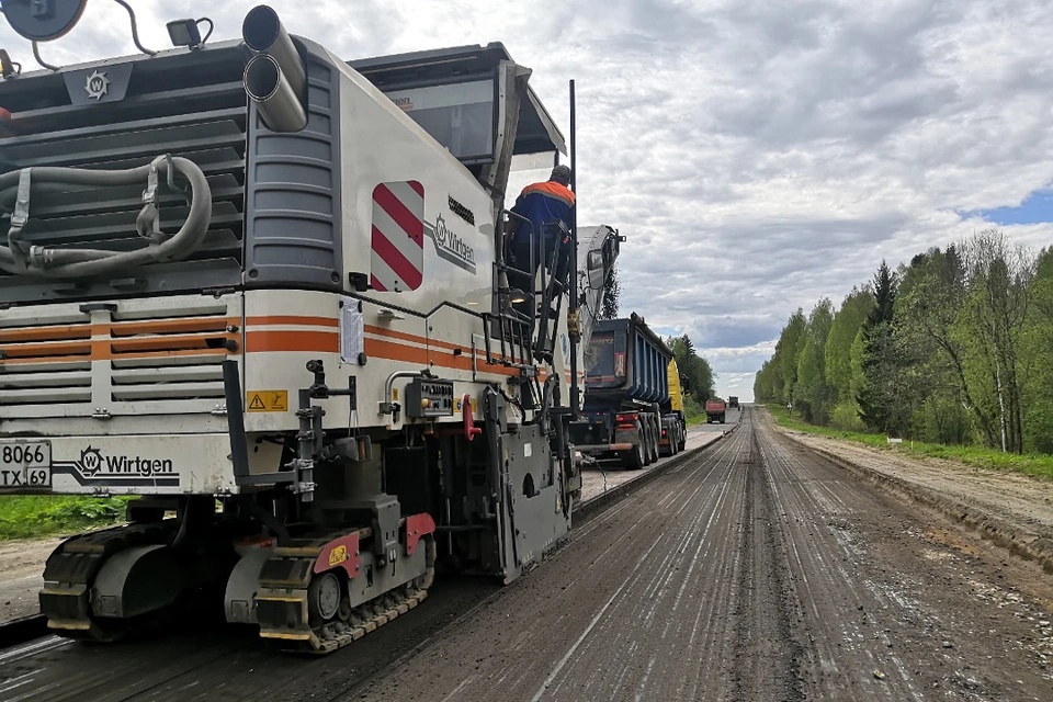 В регионе поставлены масштабные задачи по ремонту дорог.