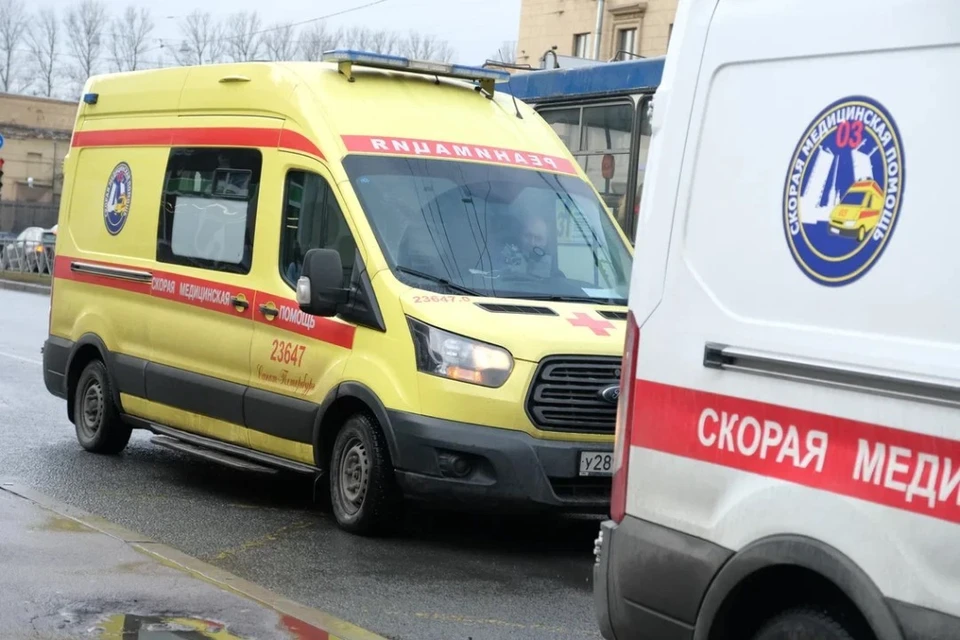 Врачи сняли у петербуржца пластиковую бутылку с полового органа