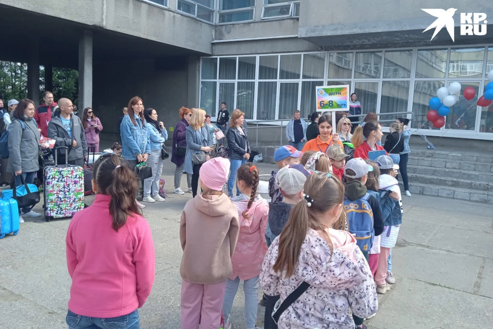 В лагеря ребята уезжают от Дворца творчества детей и молодёжи.