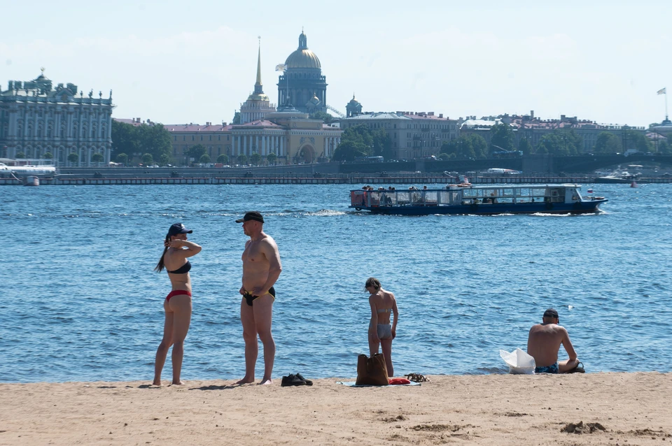 Где в питере позагорать с шезлонгами