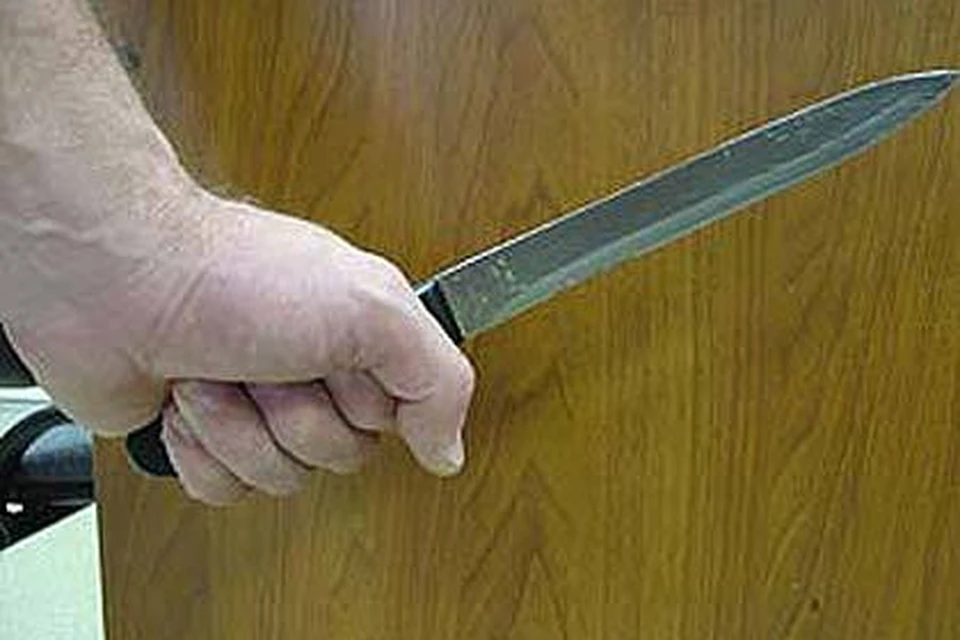 33-летний волгоградец ударил кухонным ножом в голову случайную прохожую. Фото: Дарья Перетяжка