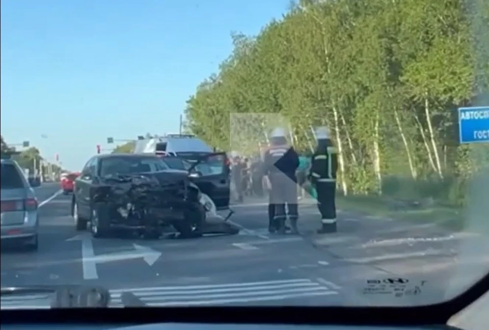Недалеко от деревни Секиотово под Рязанью 3 июля в ДТП попали три автомобиля.