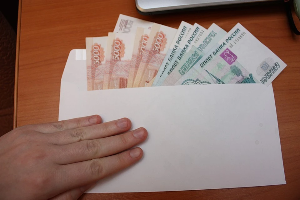 Житель Владивостока за деньги хотел, чтобы врачи сняли его с учета в наркодиспансере