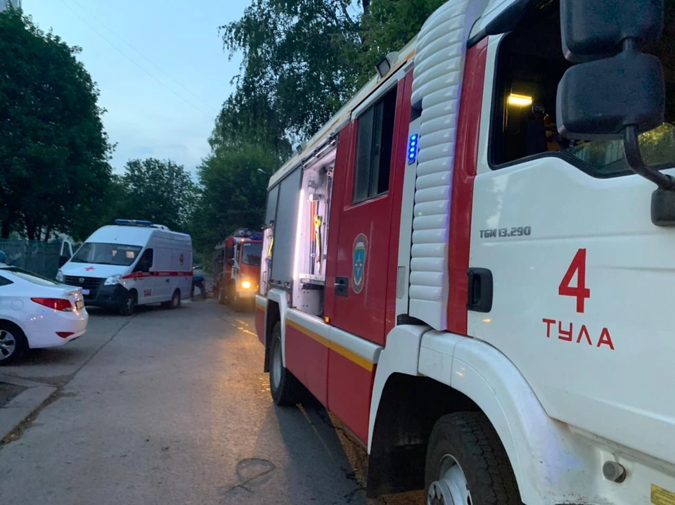 В Туле на улице Белкина из горящего дома вывели 13 человек