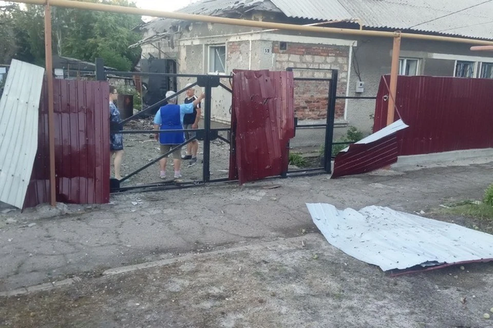 Украинские боевики постоянно обстреливают мирные кварталы Горловки. Фото: ТГ/Приходько