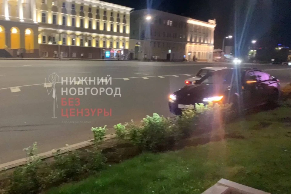 Сейчас автомобиль помещён на штрафстоянку. Фото: скрин из видео. Источник: Нижний Новгород |БЕЗ ЦЕНЗУРЫ|