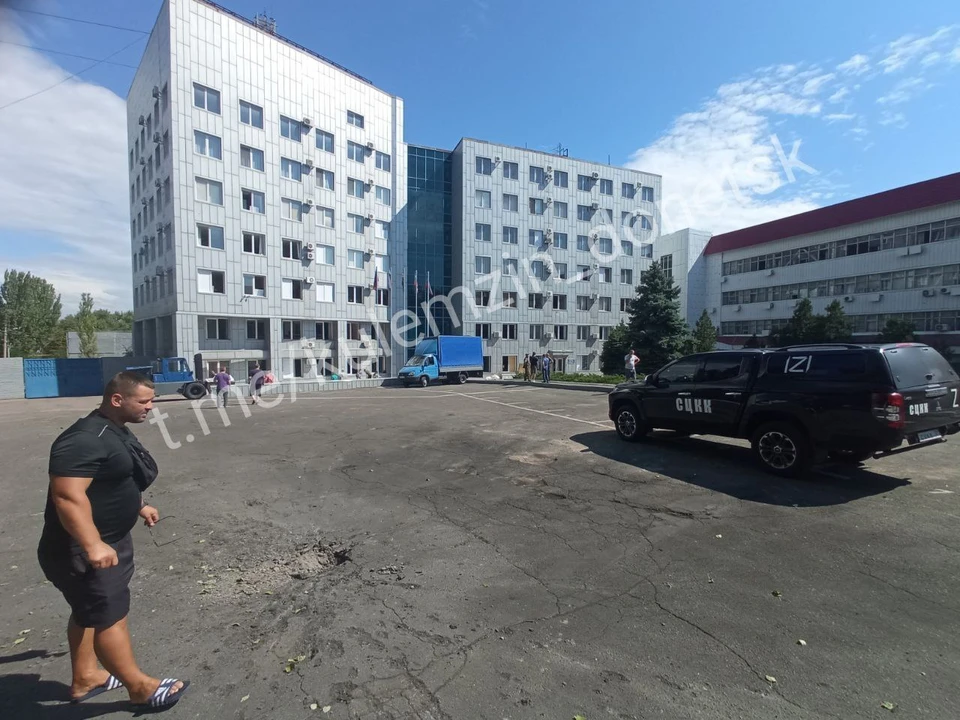 В Донецке под обстрел украинских боевиков попал завод холодильников