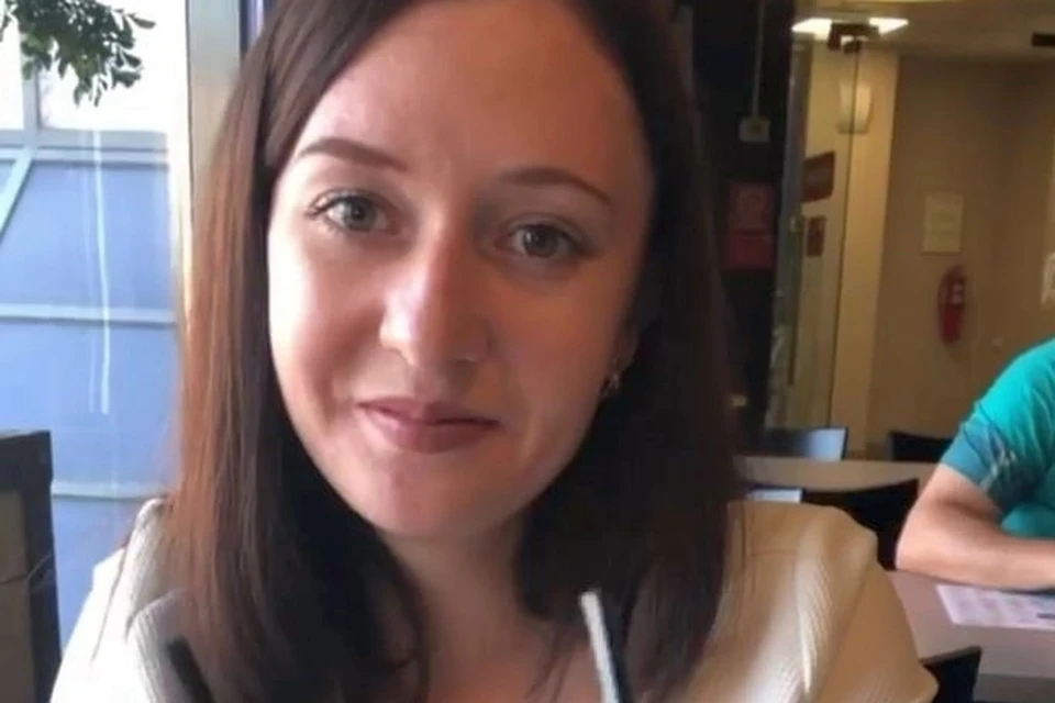 «Работают несколько следователей, поиски дочери продолжаются». Прошел ровно год с исчезновения Елены Логуновой.