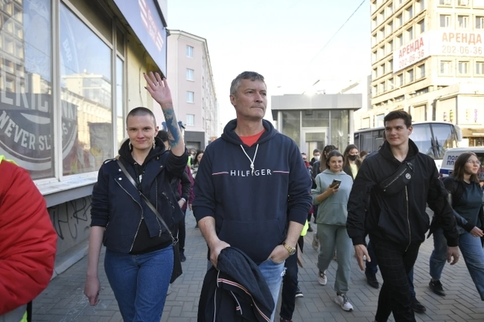 Также иски были поданы в отношении еще четырех жителей региона, которых признали организаторами незаконных собраний