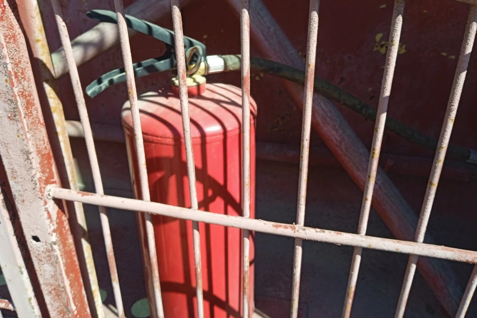 Магазин загорелся в жилом доме Липецка