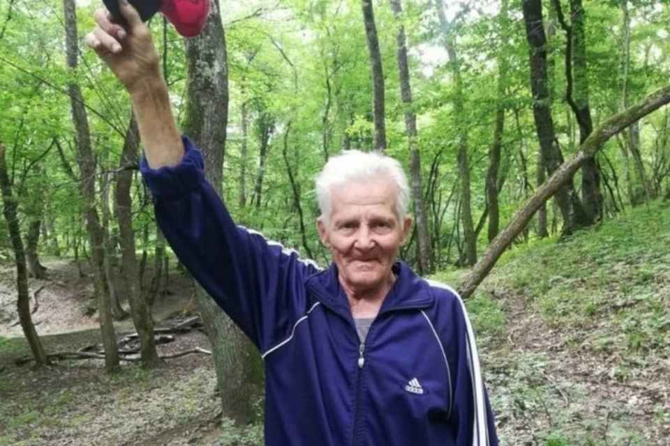 82-летнего Виктора Ещенкова нашли живым на шестой день поисков