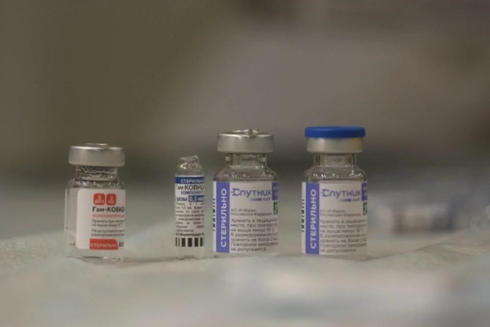 Курян одними из первых в стране начали прививать назальной вакциной