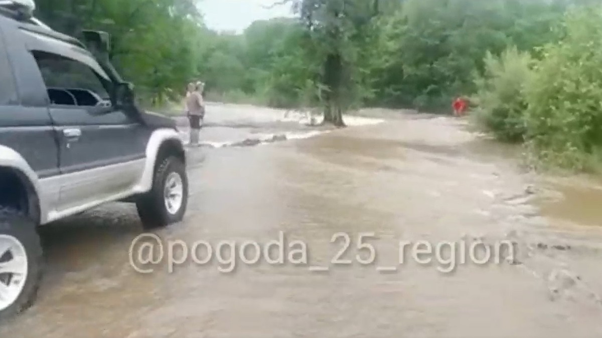 Дороги в Моряк-Рыболов, Фурманово и Маргаритово: дожди прошли в Ольгинском  районе, ремонт и проезд на 10 августа 2022 года - KP.RU