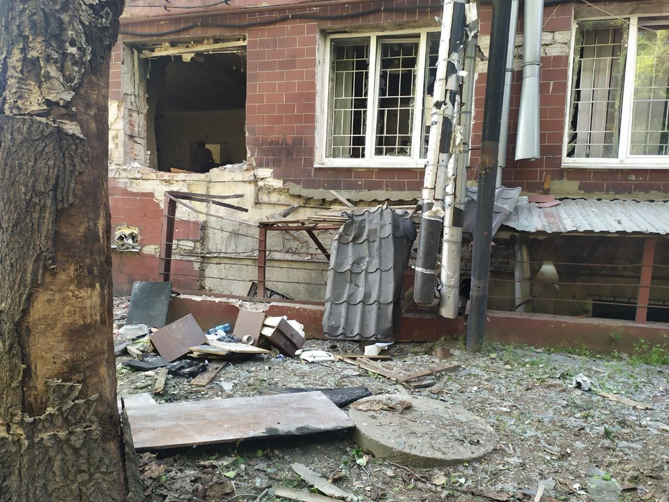 Пенсионный фонд в центре Донецка получил значительные повреждения