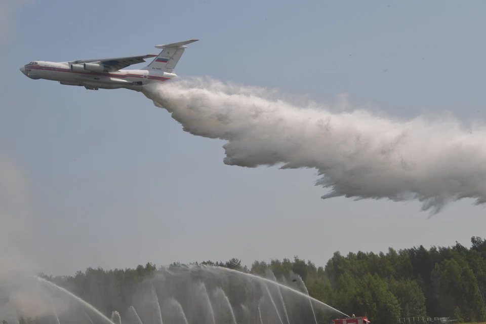 Авиация к этому моменту сбросила 316 тонн воды