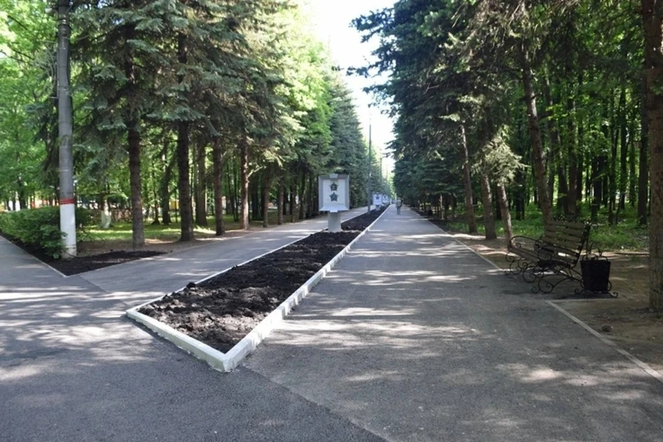 Аллея Героев в парке Победы