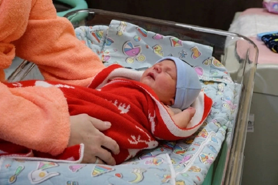На выплаты при рождении ребенка направили 85 миллионов рублей в Хабаровском крае