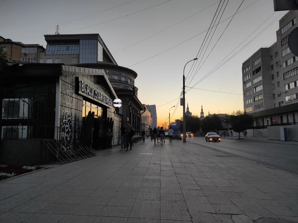 В Тюмени пасмурно, +27 градусов.