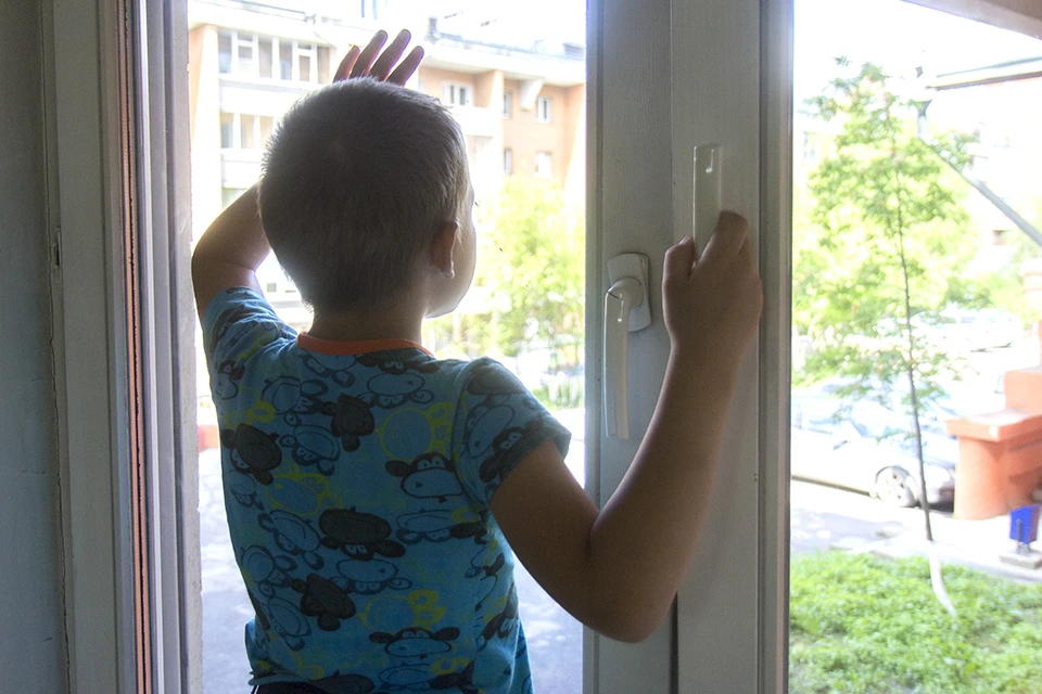 Ребенка с травмами увезли в больницу.