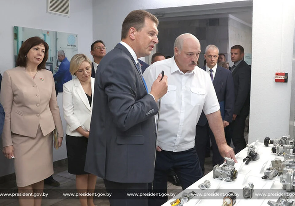 Президент посетил Минский механический завод им. Вавилова. Фото: president.gov.by