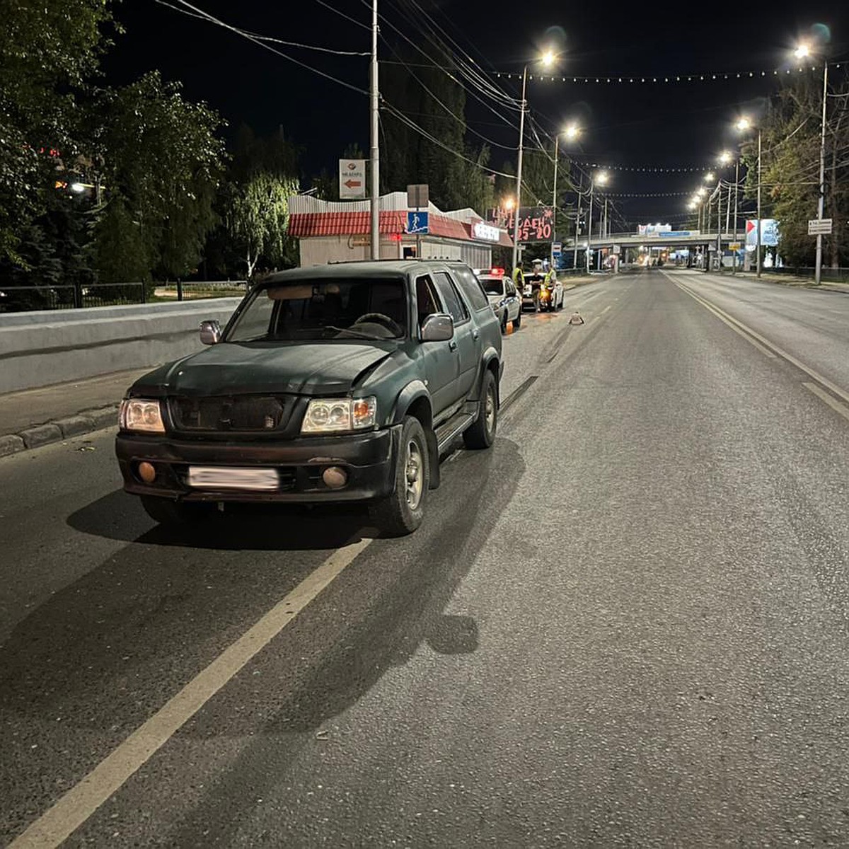 В Саратове сбили пешехода у торгового центра - KP.RU