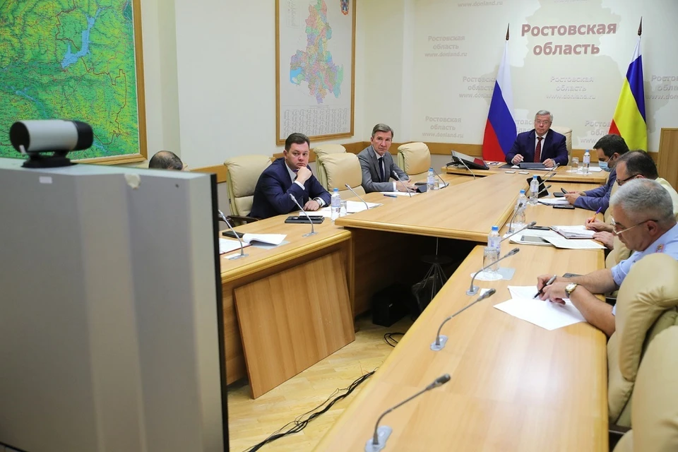 Власти Ростовской области обсудили подготовку школ и детских садов в учебному году. Фото: сайт донского правительства.