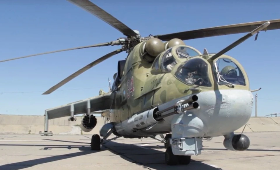 Экипажи вертолетов армейской авиации ВВО в рамках СКШУ «Восток-2022» отработали задачи по прикрытию высадки тактических десантов.