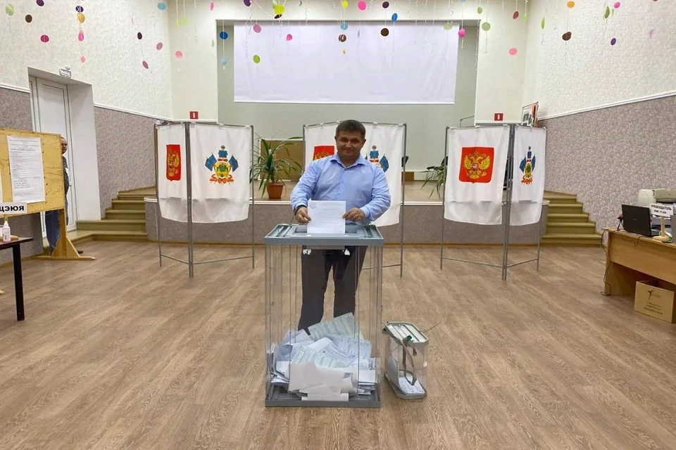 Вице-губернатор Кубани отдал свой голос на выборах. Фото: администрация региона