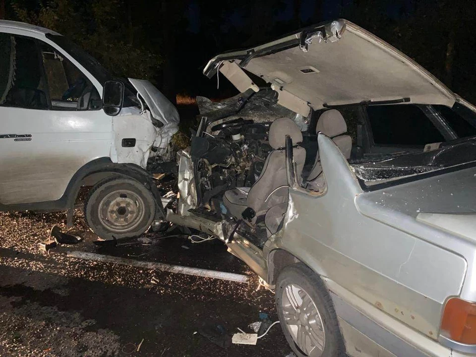 Легковушка вылетела на встречку