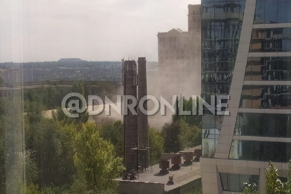 Украинские боевики ведут огонь по центру Донецка. Фото: t.me/dnronline
