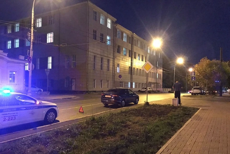 За рулем иномарки находился 24-летний мужчина Фото: ГИБДД Екатеринбурга