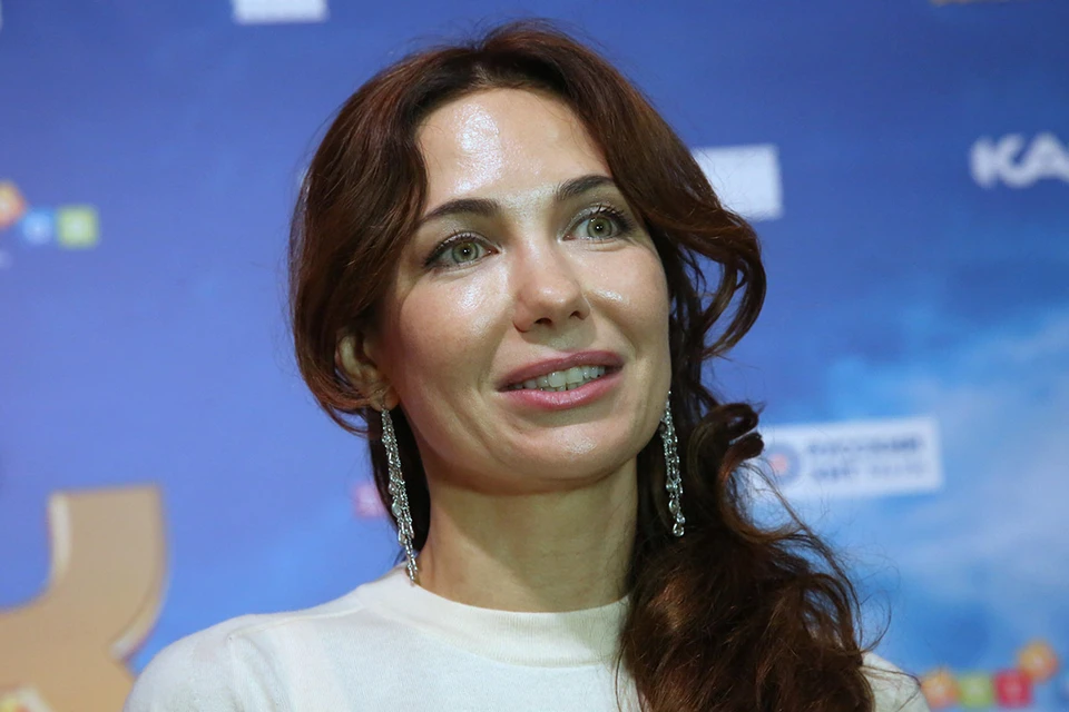 Ekaterina Klimova demands to ban ex-husband Igor Petrenko from traveling abroad