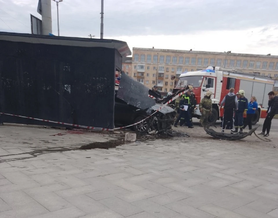 ДТП произошло на площади Карла Маркса. Фото: ВК "Подслушано Пермь".